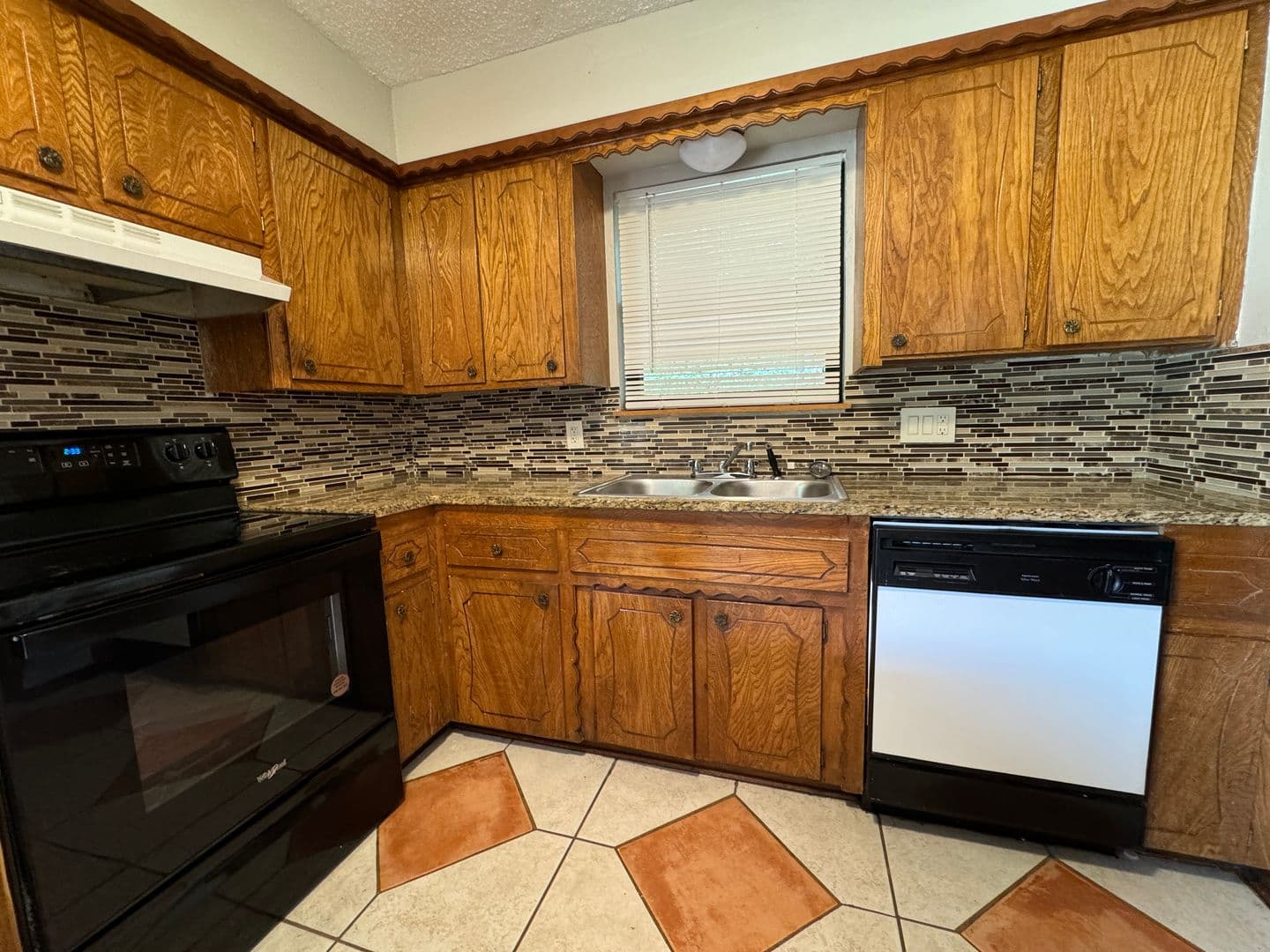 Lawton House: 5706 NW Chestnut