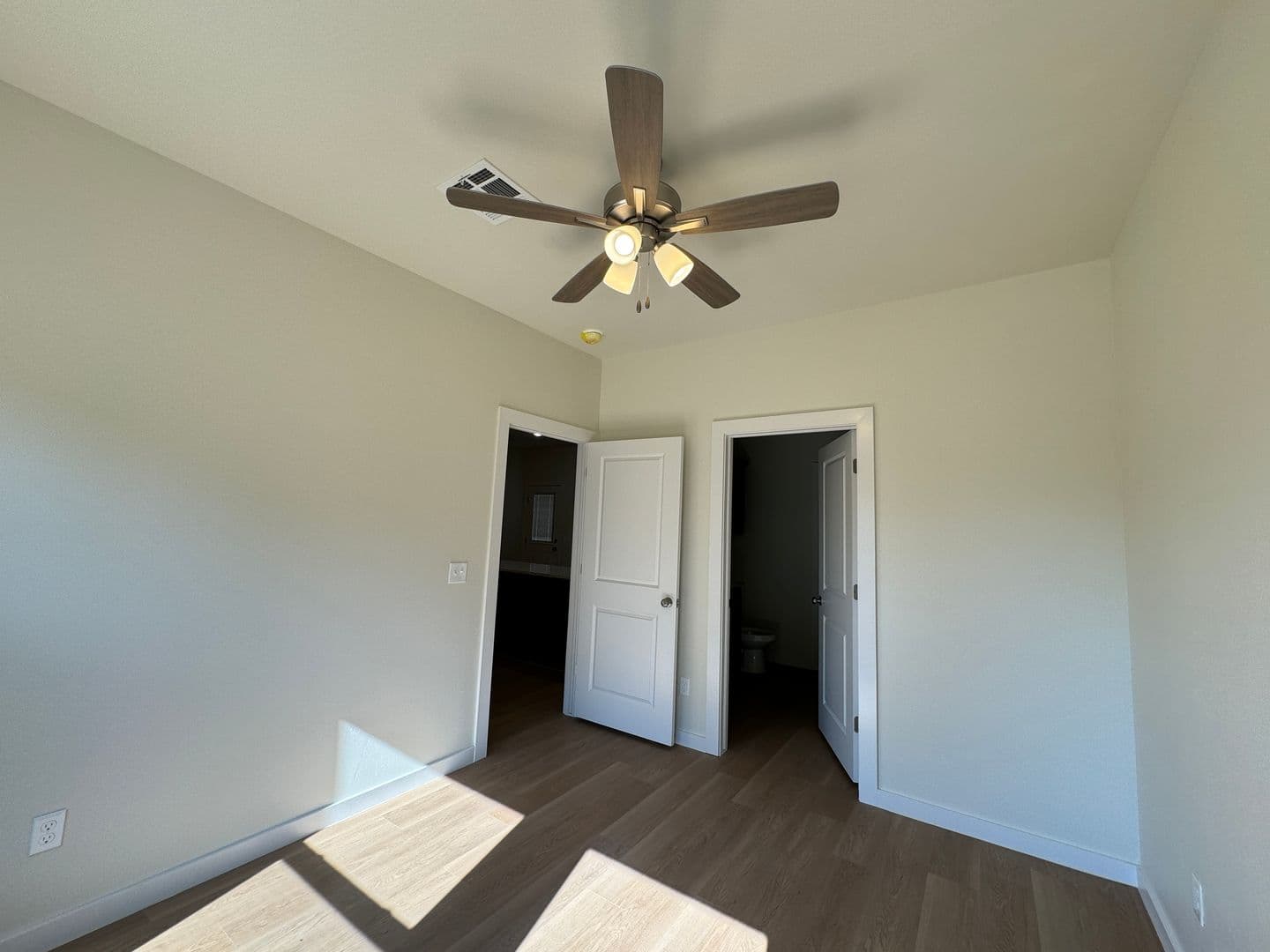 Chickasha House: 1604 S 6th St