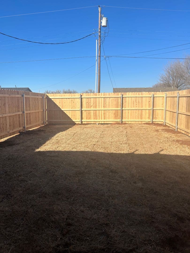 Lawton Multiplex: 1311 SW Oklahoma - Unit B
