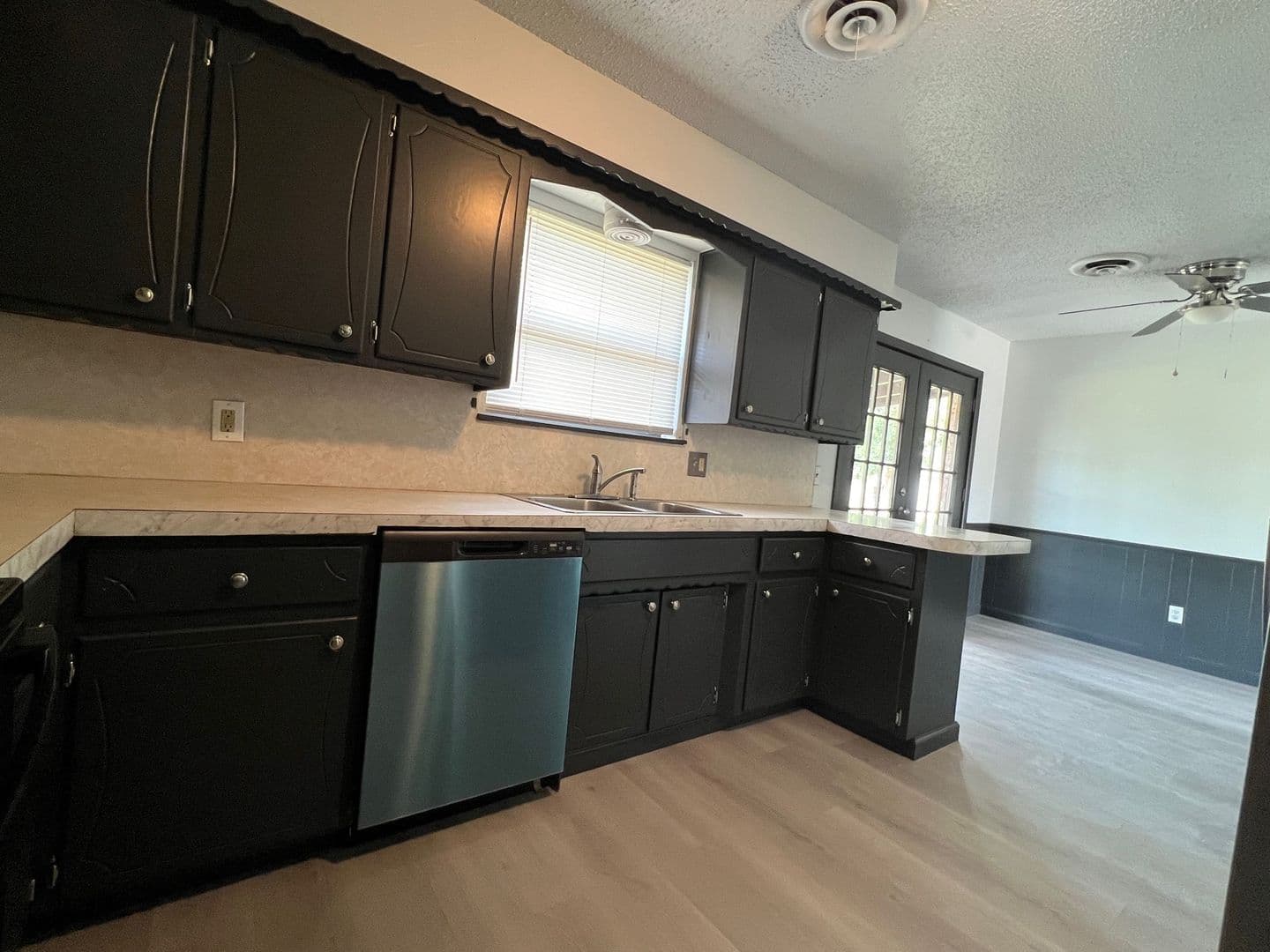 Lawton House: 1618 SE Clover Ln