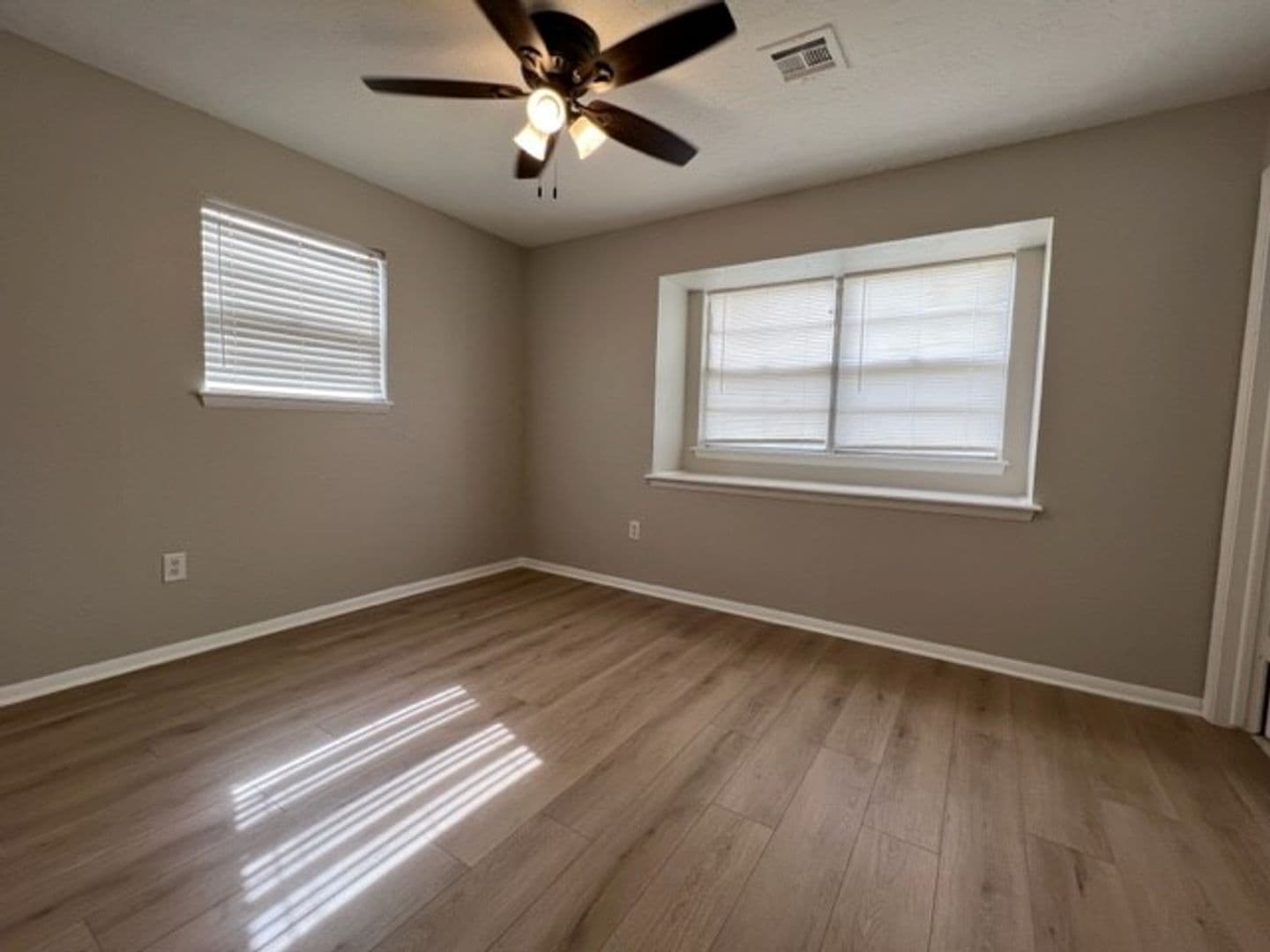 Lawton House: 130 NE Fullerton
