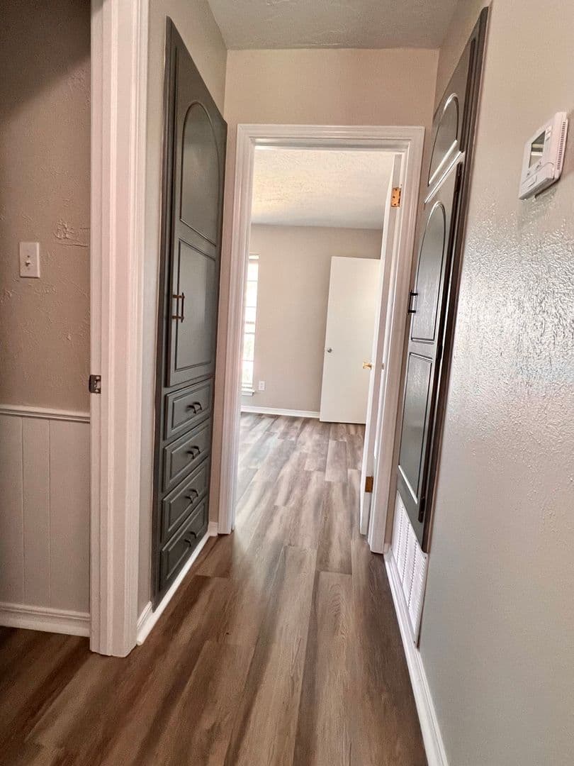 Lawton House: 4722 SE Mieling Dr