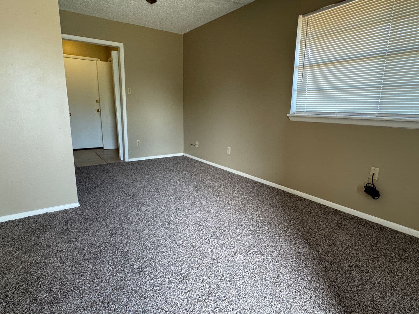 Lawton Apartment: 6607 NW Denver