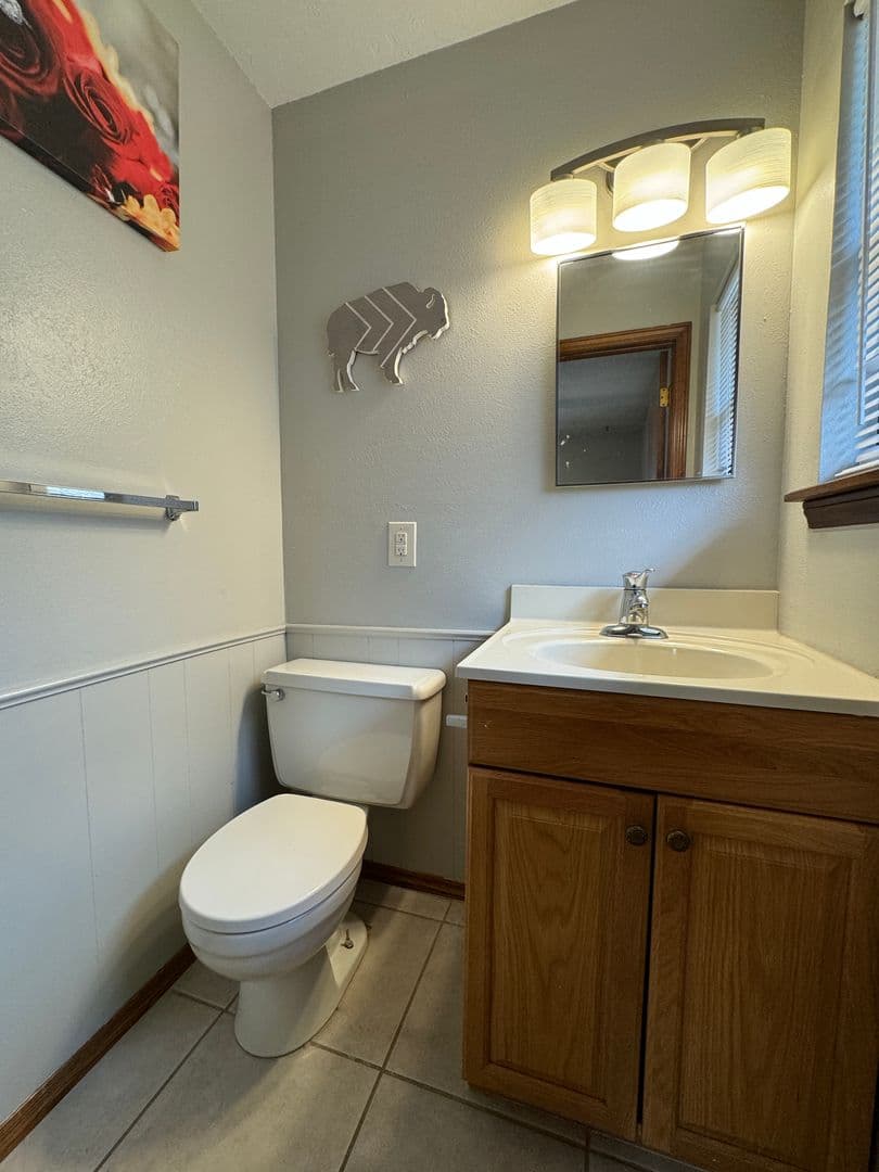 Lawton House: 5706 NW Chestnut