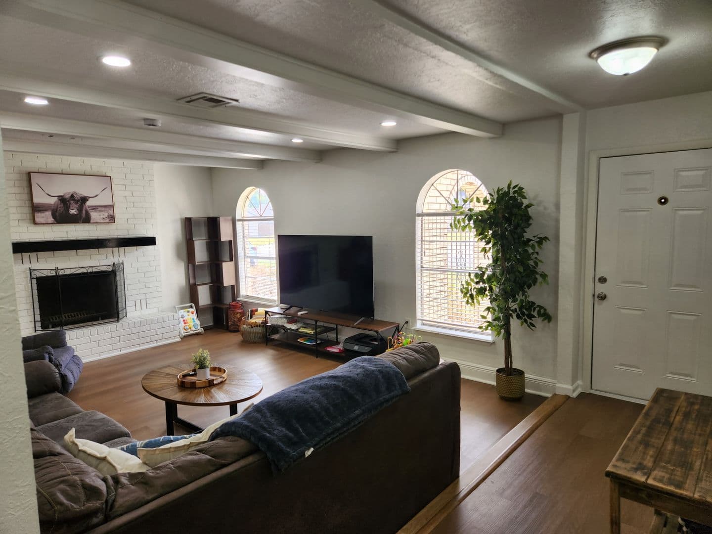 Lawton House: 5725 NW Cedarwood