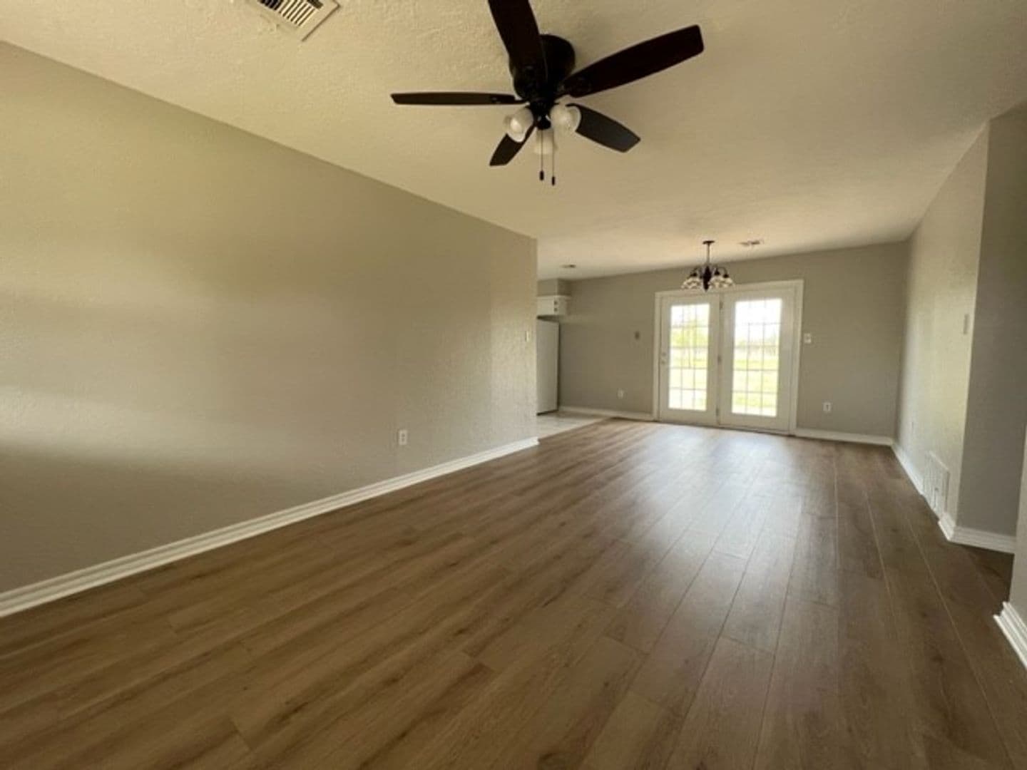 Lawton House: 130 NE Fullerton