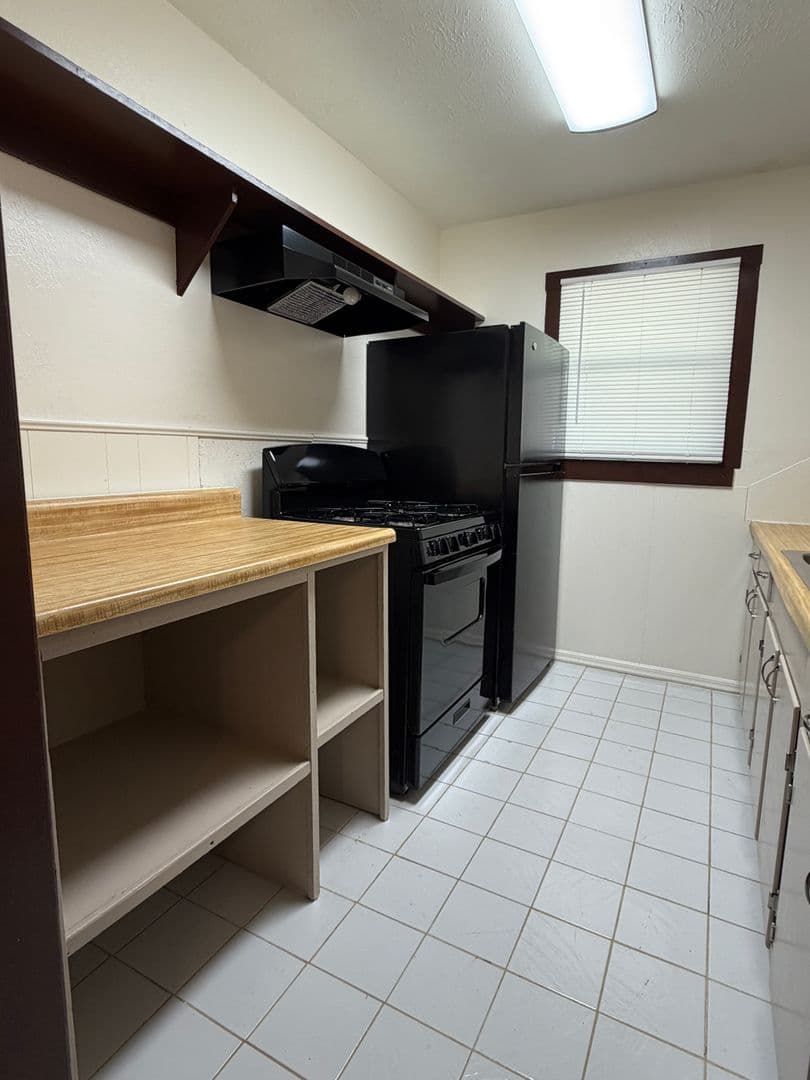 Lawton House: 6213 NW Cherry