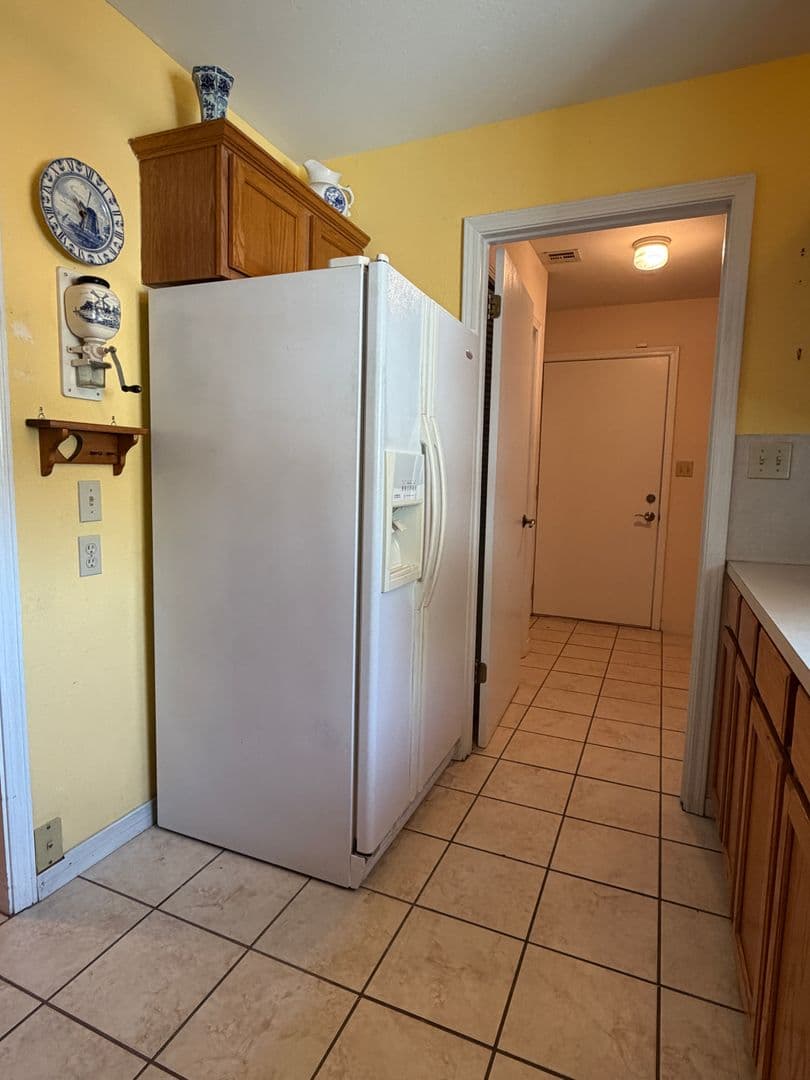 Lawton House: 1212 NW Lincoln
