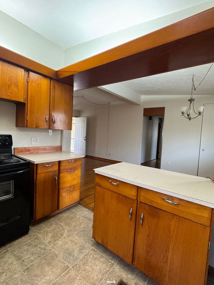 Lawton House: 3907 NW Denver
