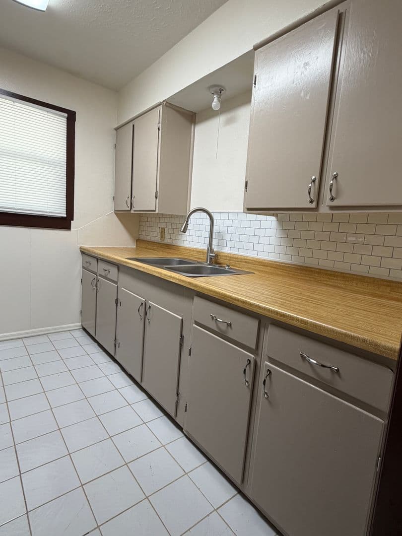 Lawton House: 6213 NW Cherry