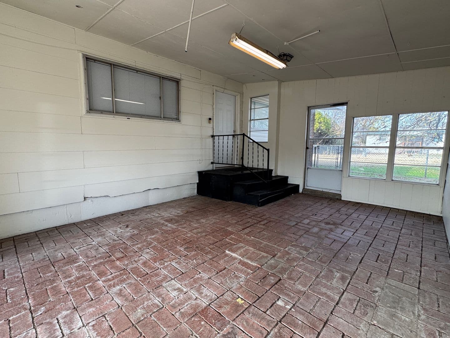 Lawton House: 3907 NW Denver