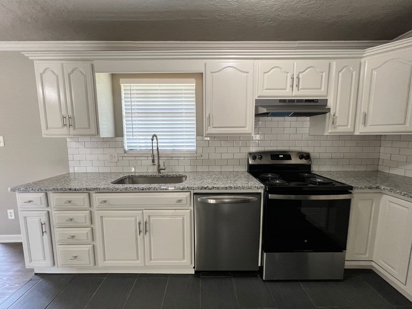 Lawton House: 6408 NW Oak
