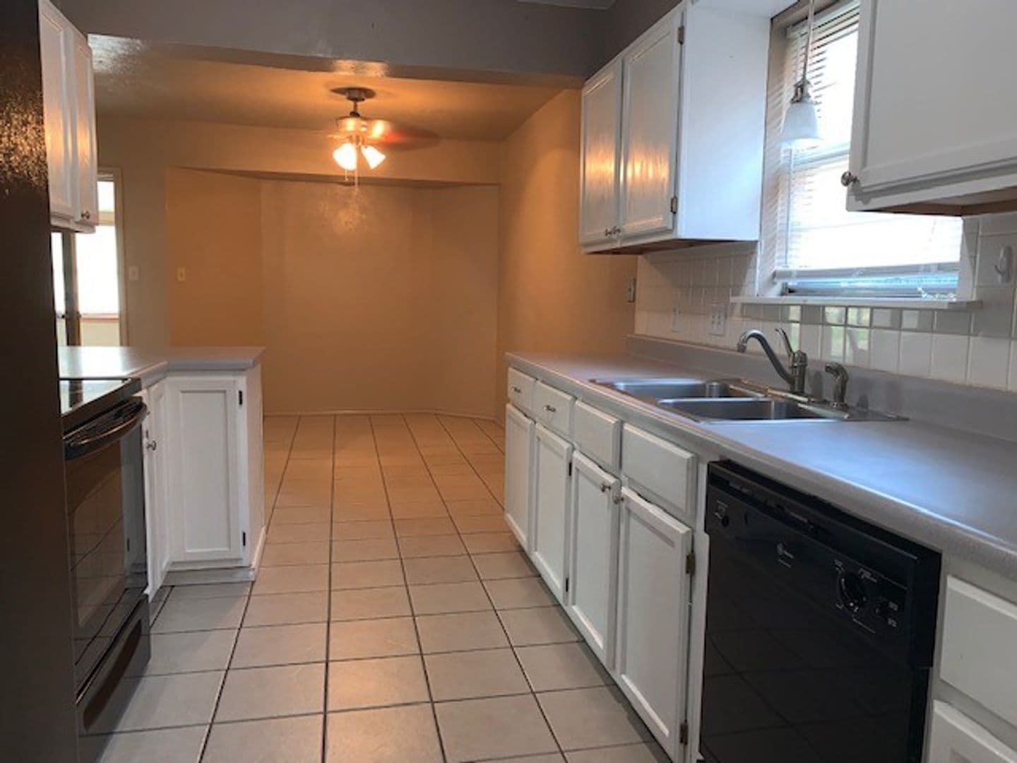 Lawton House: 5005 SE Kincaid