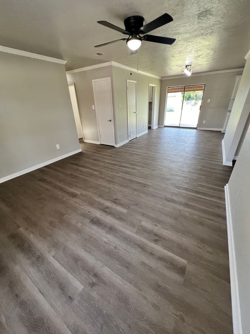 Lawton House: 6408 NW Oak