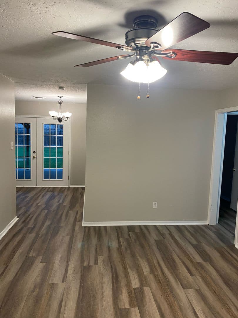 Lawton House: 4722 SE Mieling Dr