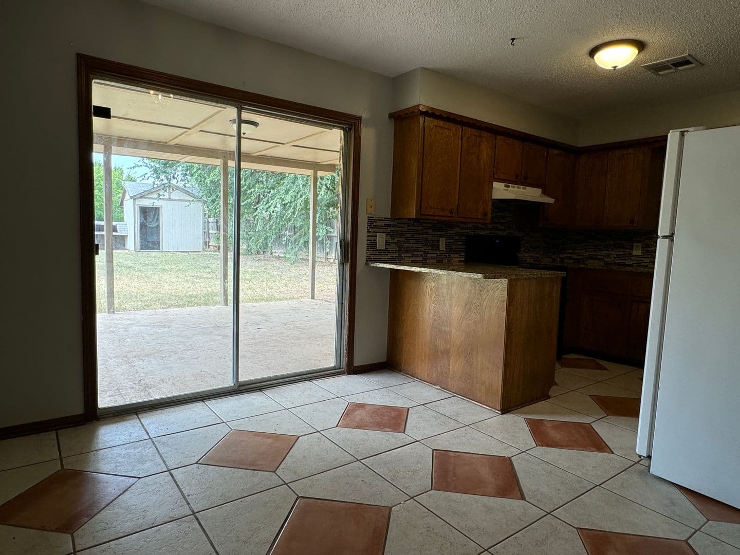 Lawton House: 5706 NW Chestnut