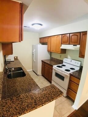 Silver Spring Condo: 1647 Carriage House Terrace Apt A
