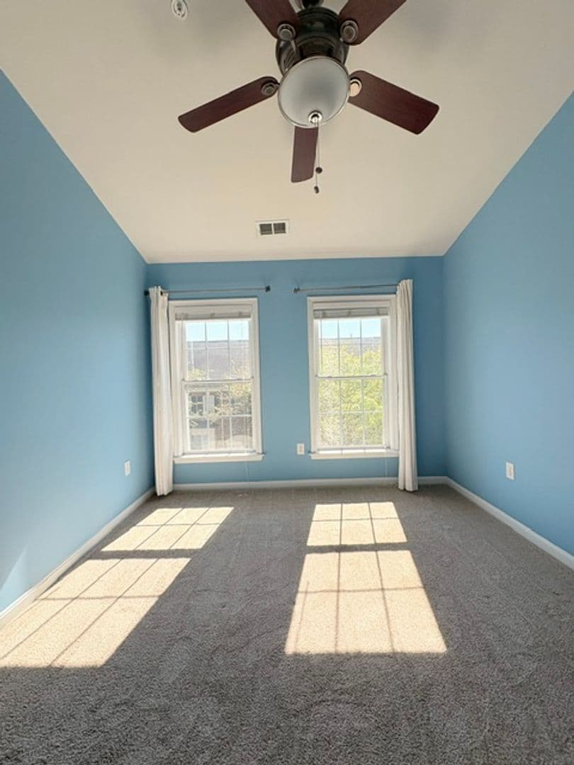 Rockville Townhome: 1115 Havencrest St.