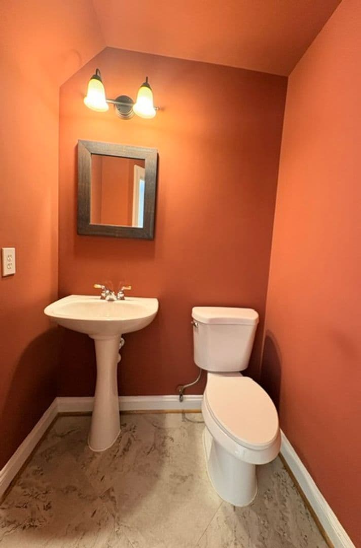 Rockville Townhome: 1115 Havencrest St.