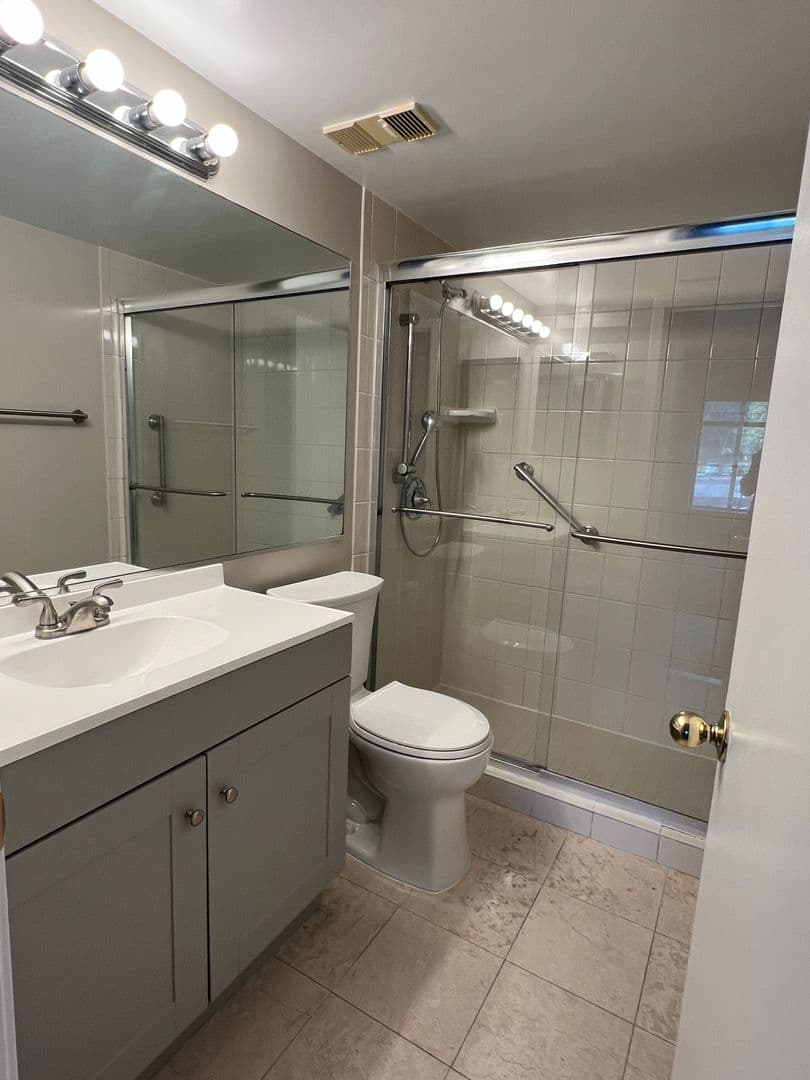 North Bethesda House: 11315 Commonwealth Drive Unit 104
