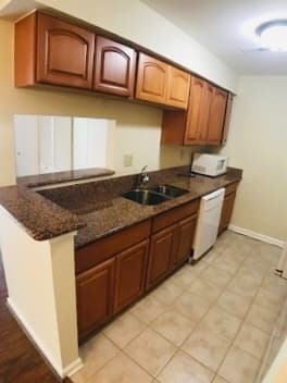 Silver Spring Condo: 1647 Carriage House Terrace Apt A