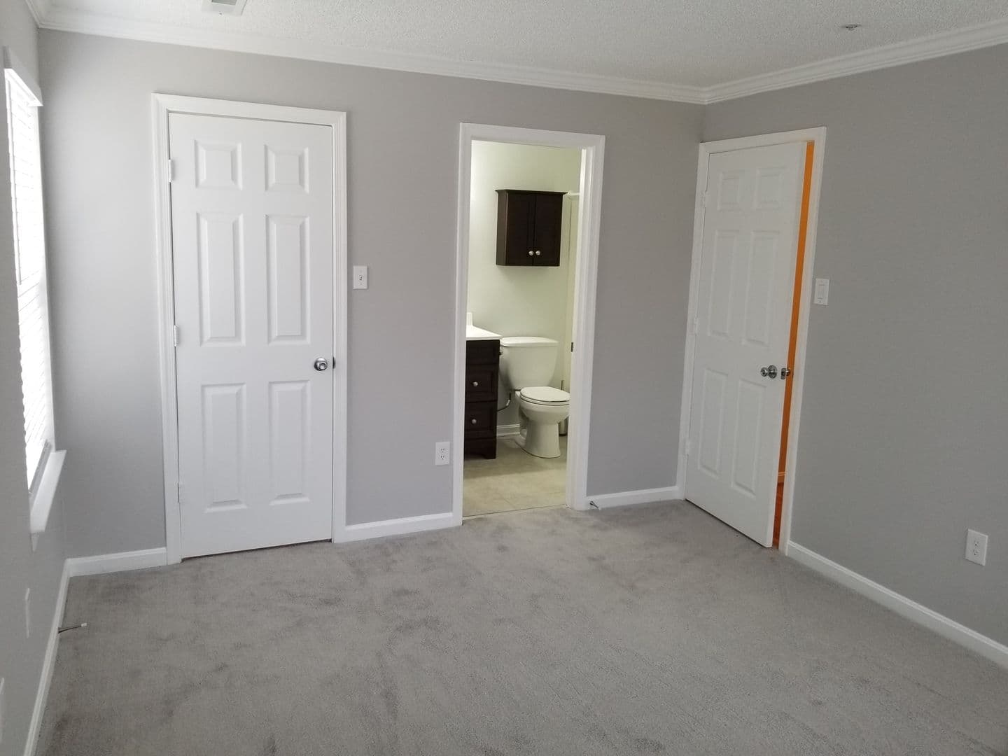 Silver Spring House: 2603 Camelback Lane