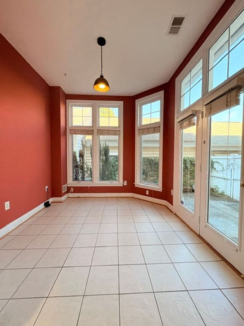 Rockville Townhome: 1115 Havencrest St.