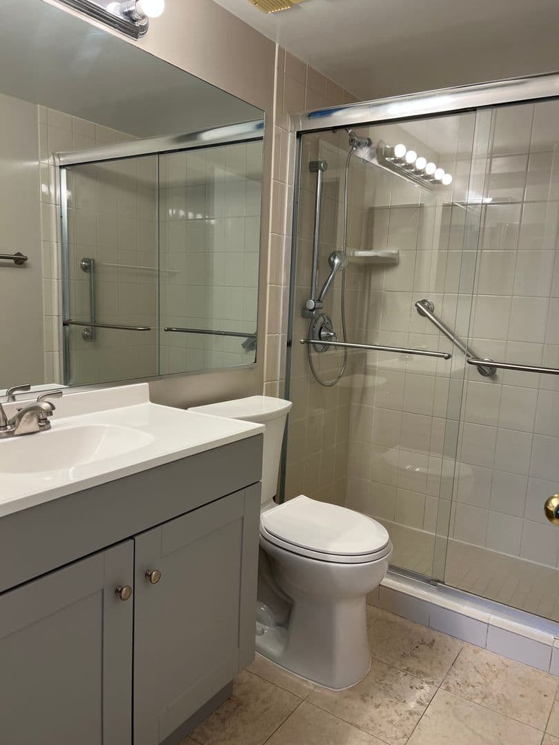 North Bethesda House: 11315 Commonwealth Drive Unit 104