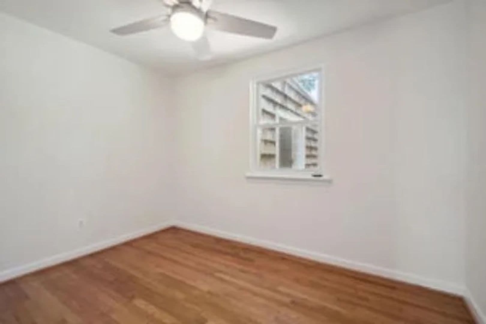 Chevy Chase House: 8413 Spencer Ct
