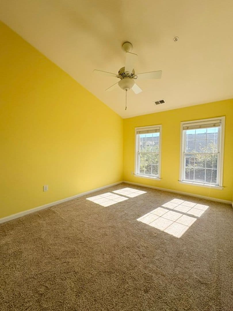 Rockville Townhome: 1115 Havencrest St.