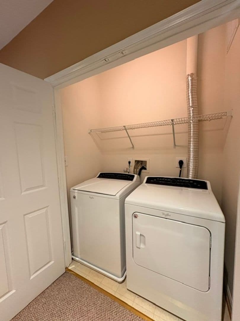 Rockville Townhome: 1115 Havencrest St.