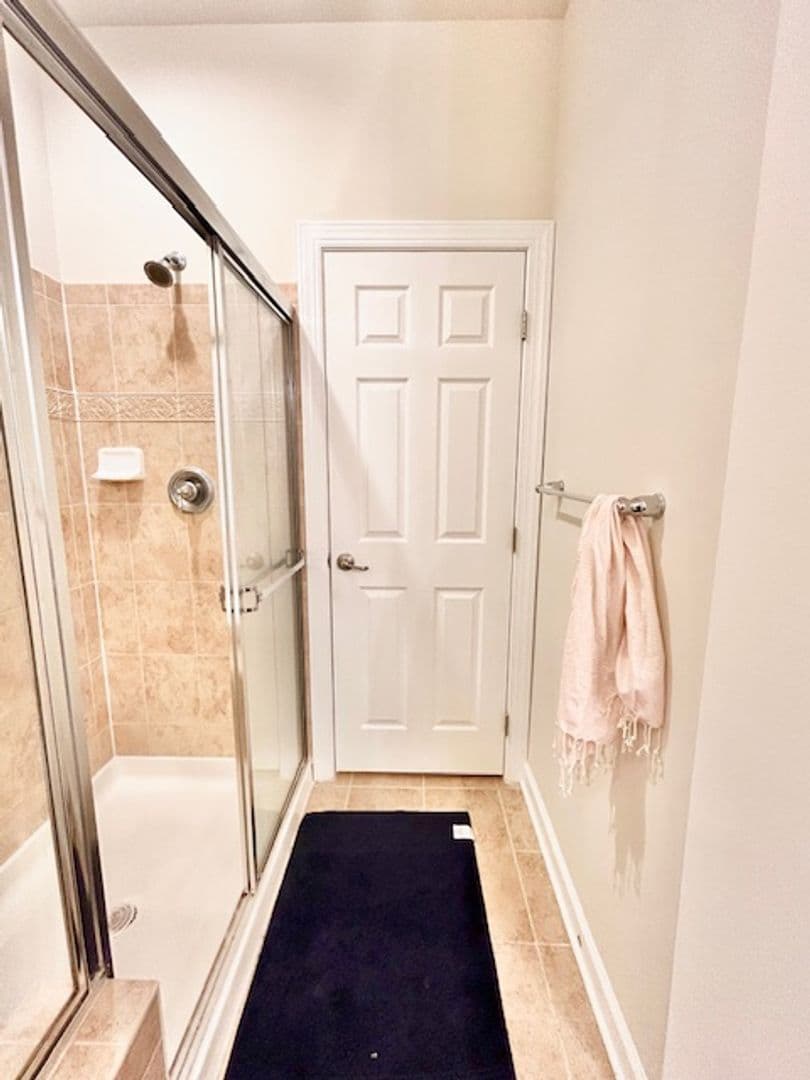 Gaithersburg House: 327 Community Center Ave