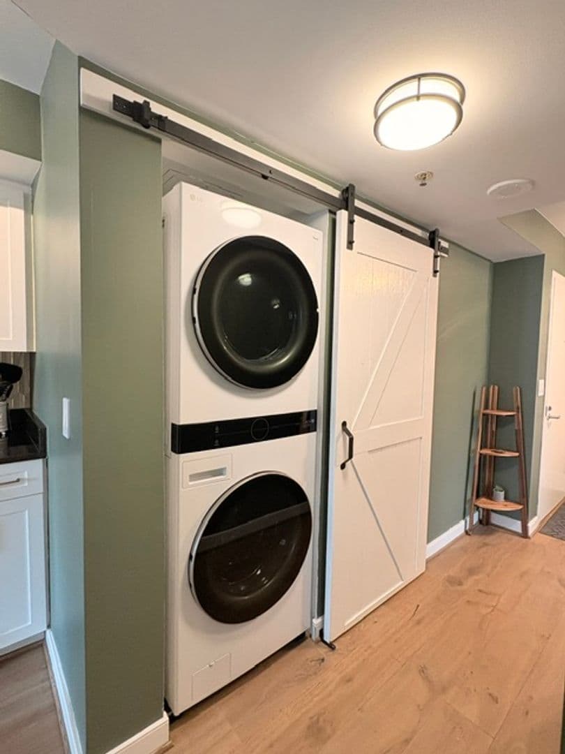 Bethesda Condo: 7500 Woodmont Ave #907