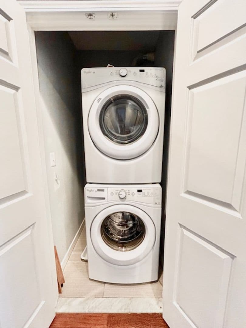 Northeast Apartment: 37 T Street