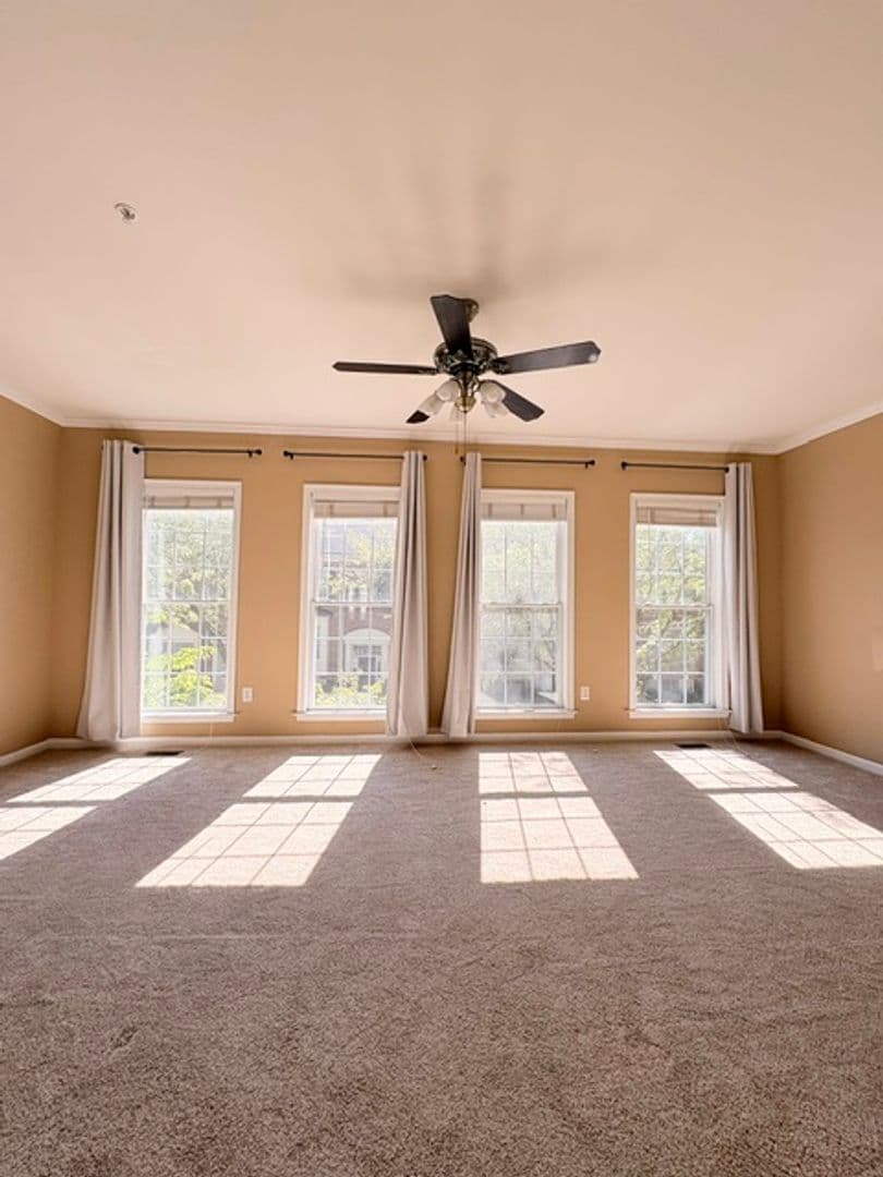 Rockville Townhome: 1115 Havencrest St.