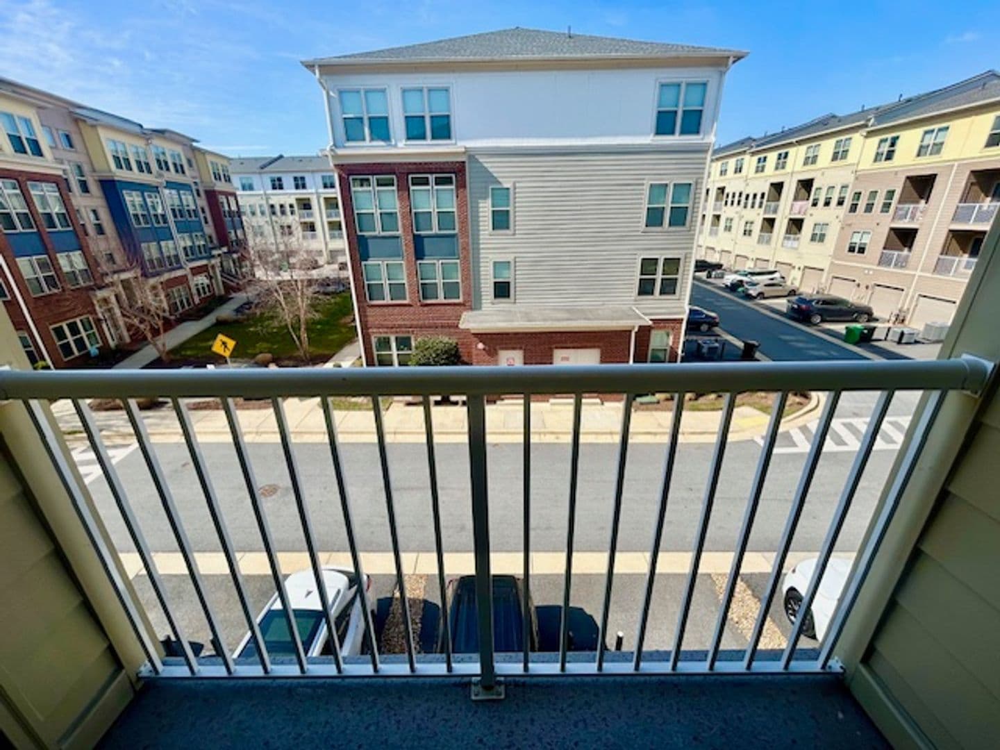 Gaithersburg House: 140 Copley Circle 22B