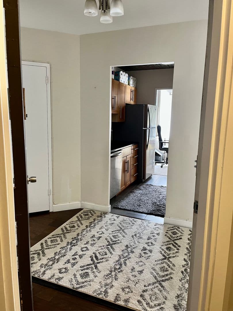 Washington Condo: 4000 Tunlaw Road NW #318