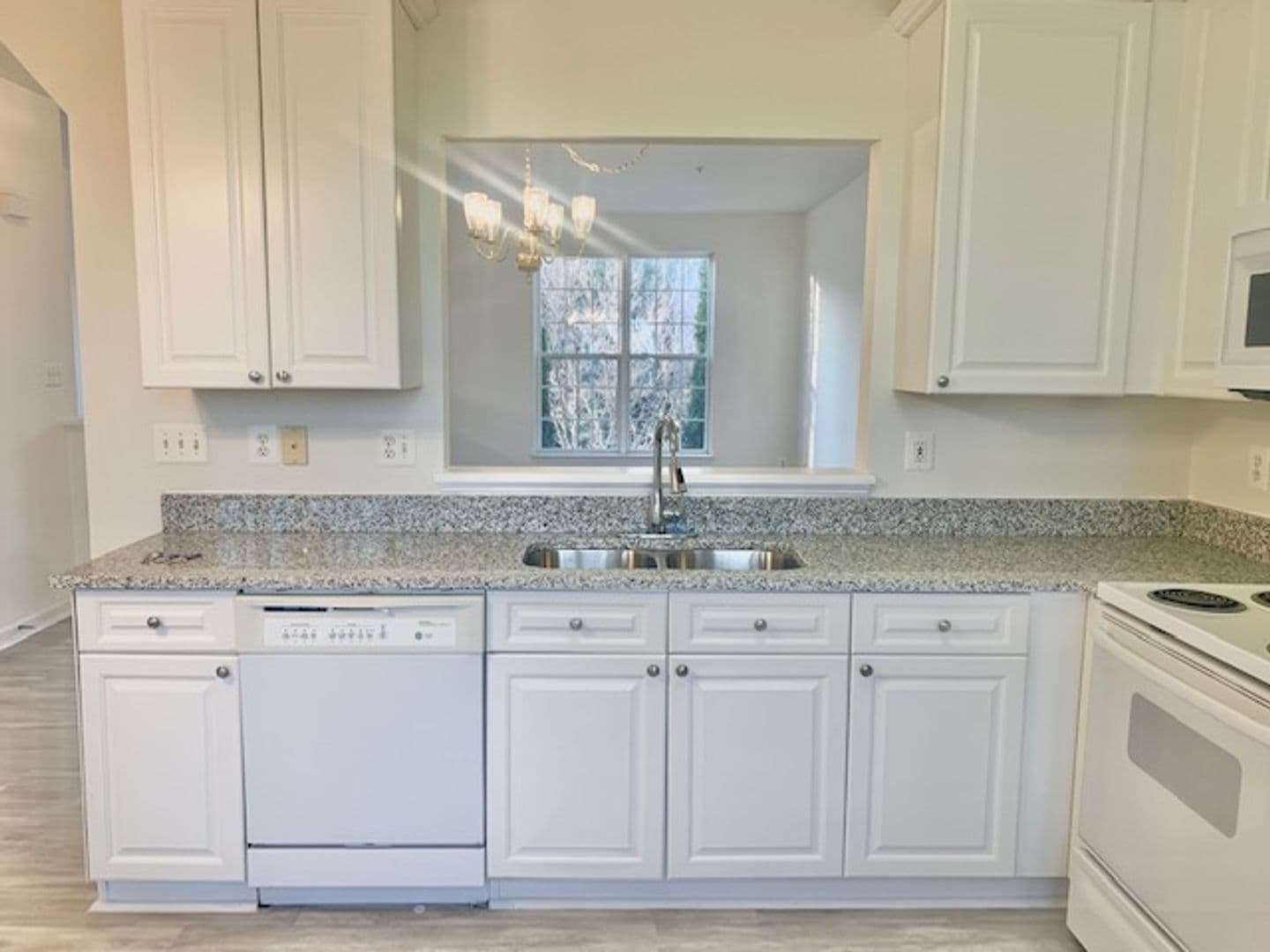 Frederick House: 3776 Hope Commons Circle