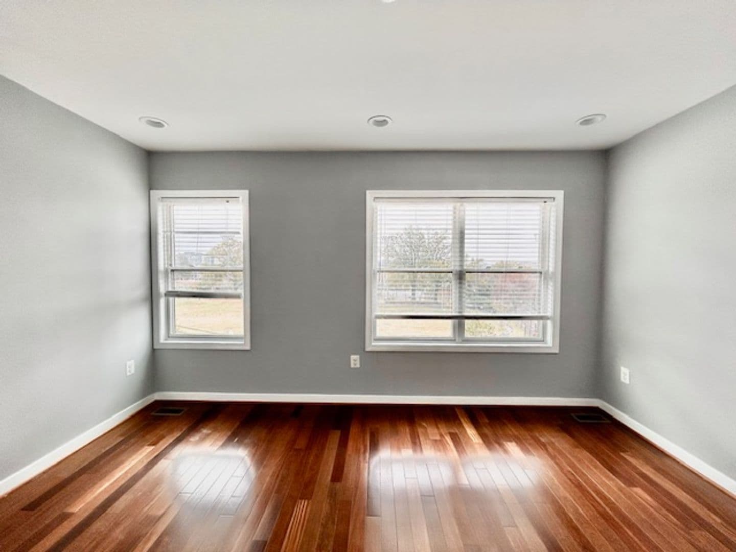 Northeast Apartment: 37 T Street