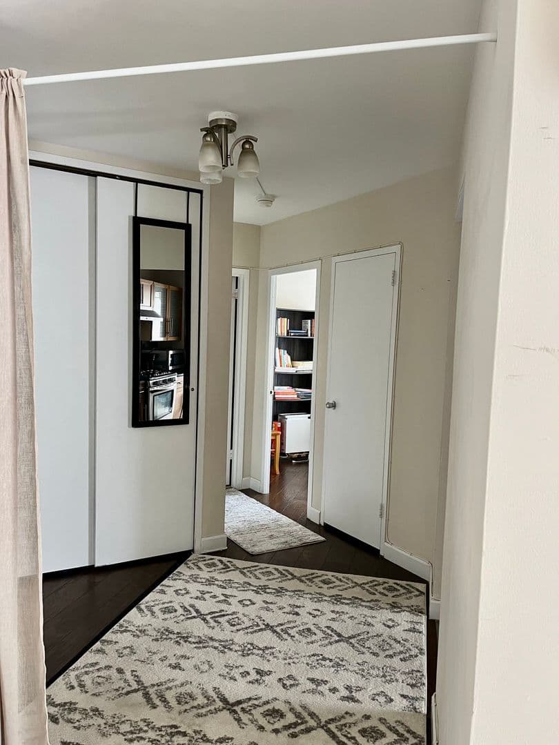Washington Condo: 4000 Tunlaw Road NW #318