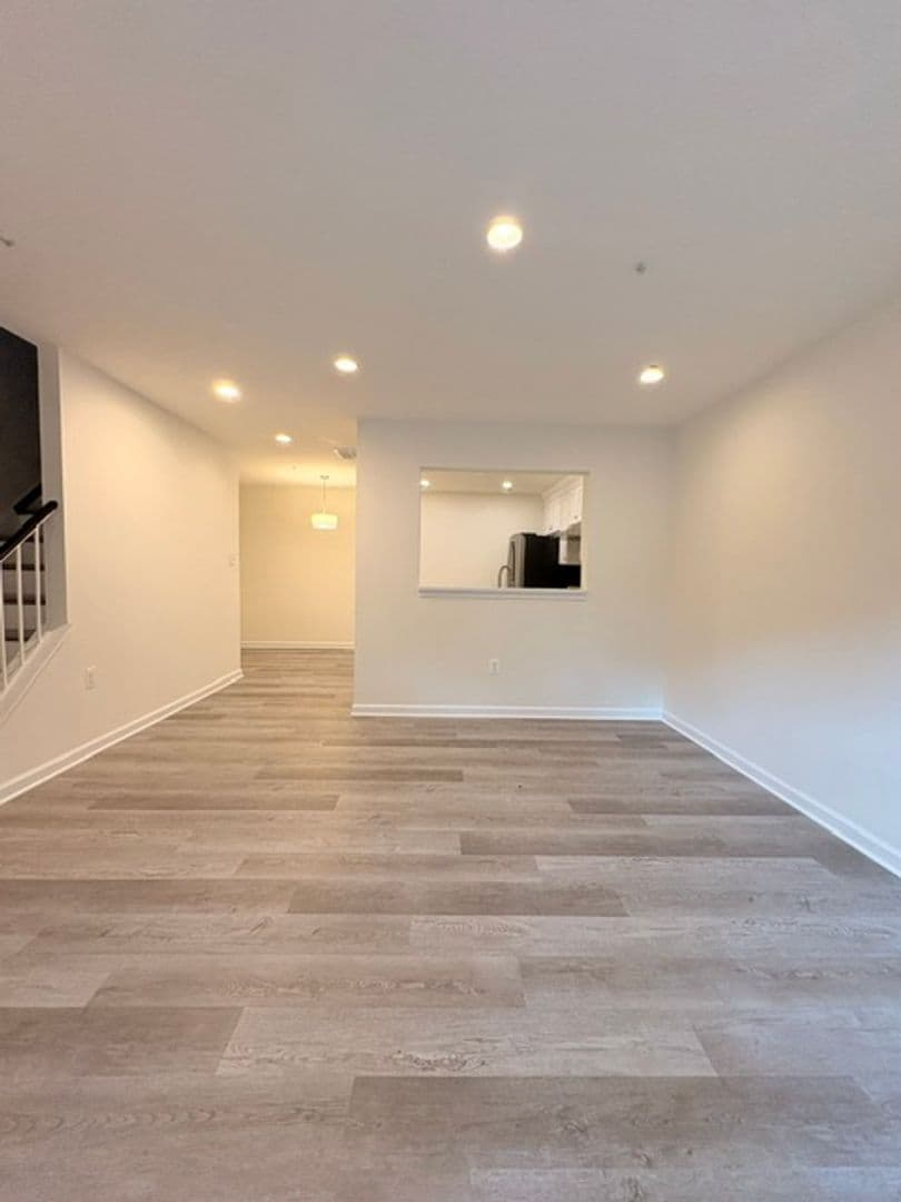 Germantown Townhome: 13941 Highstream Pl