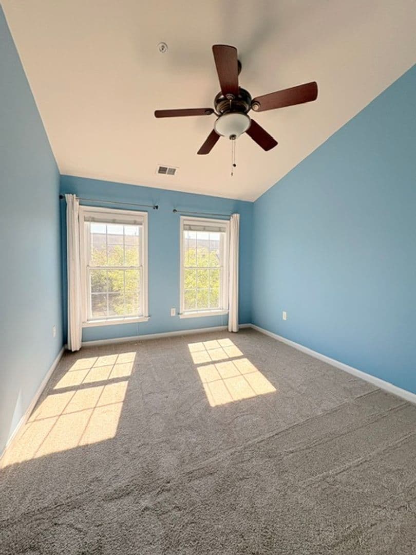 Rockville Townhome: 1115 Havencrest St.