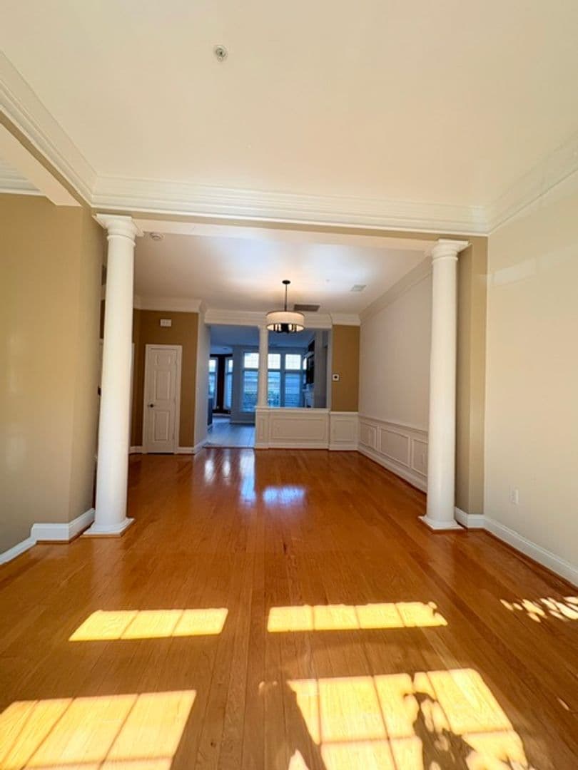 Rockville Townhome: 1115 Havencrest St.