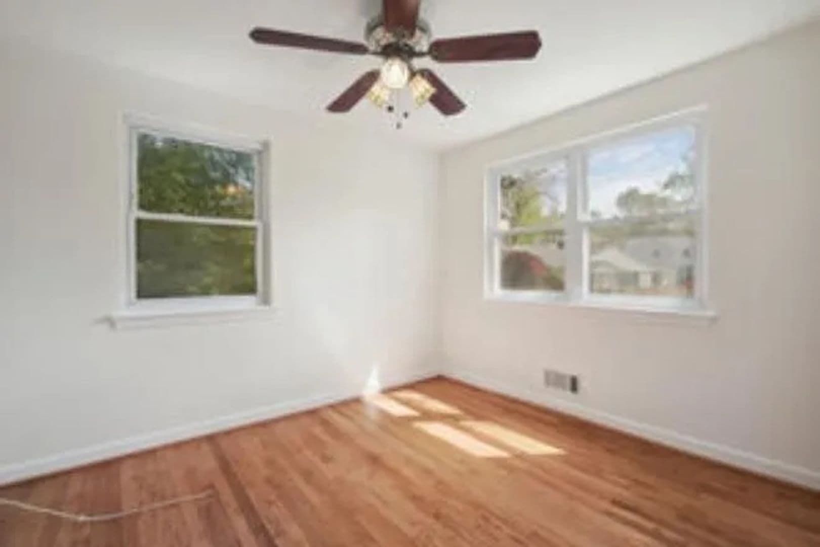 Chevy Chase House: 8413 Spencer Ct