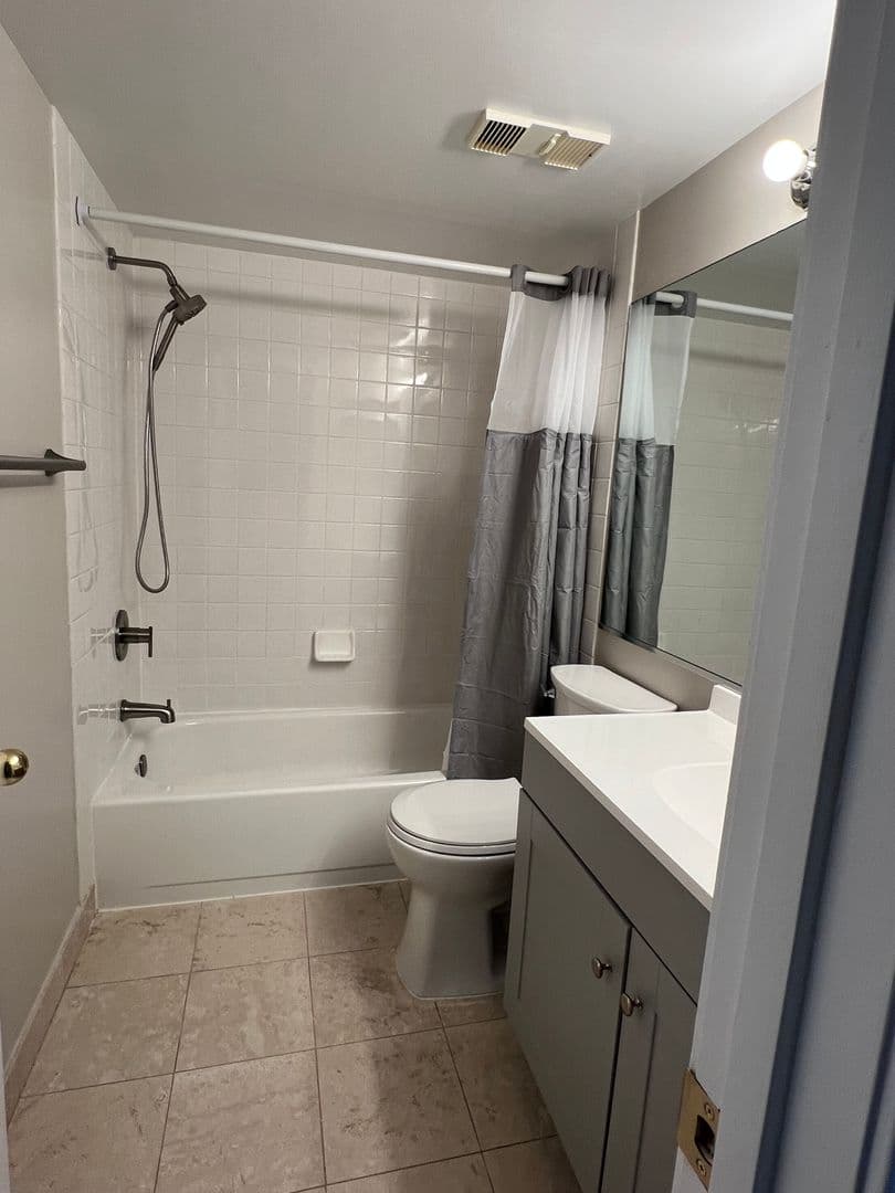 North Bethesda House: 11315 Commonwealth Drive Unit 104