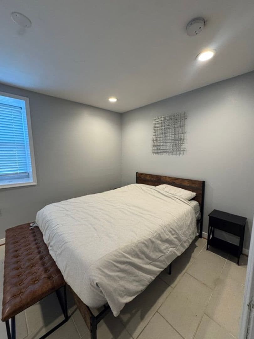 Northeast Apartment: 37 T Street