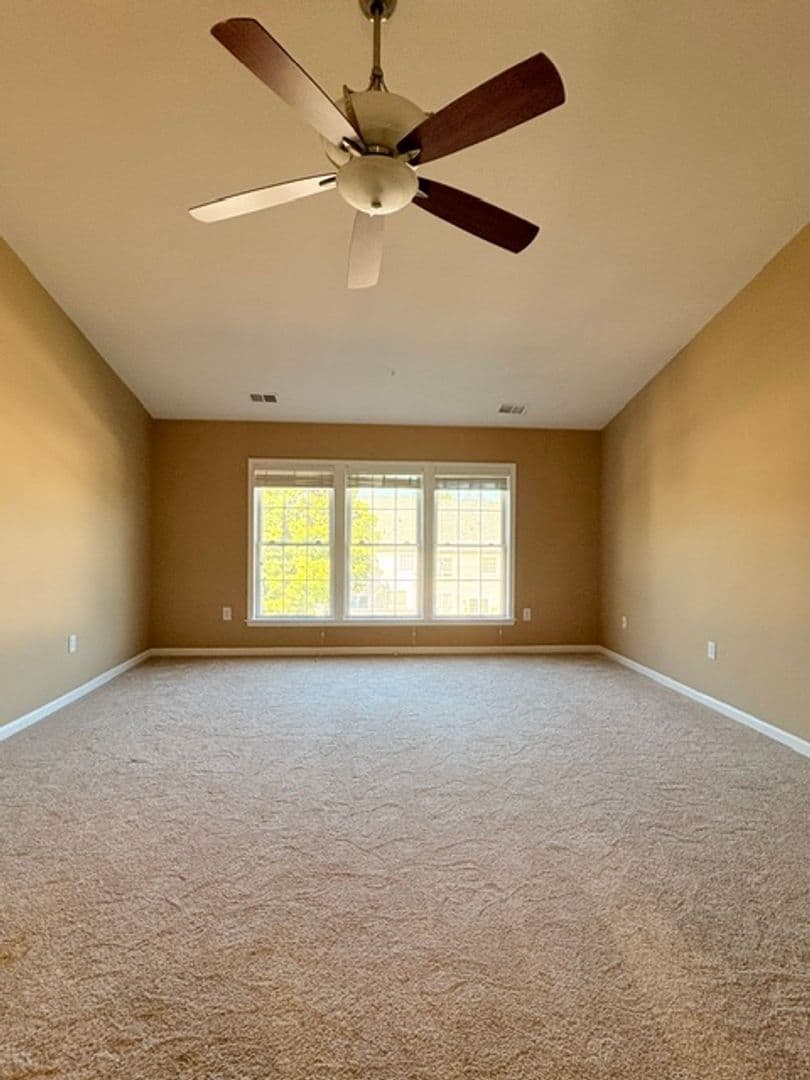 Rockville Townhome: 1115 Havencrest St.