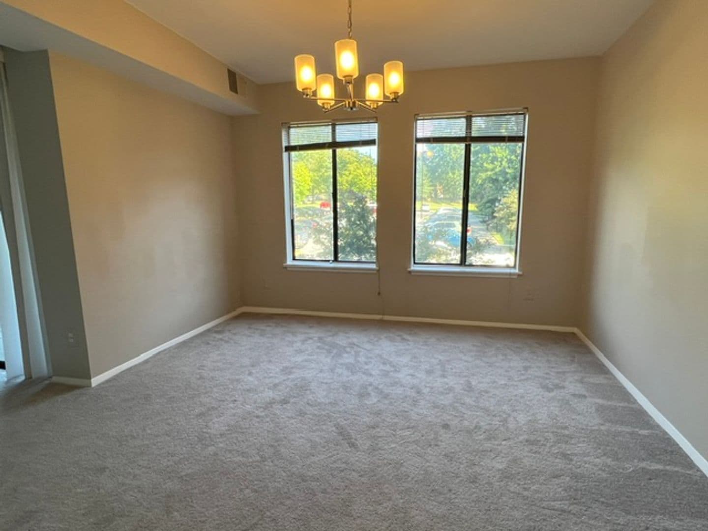 North Bethesda House: 11315 Commonwealth Drive Unit 104