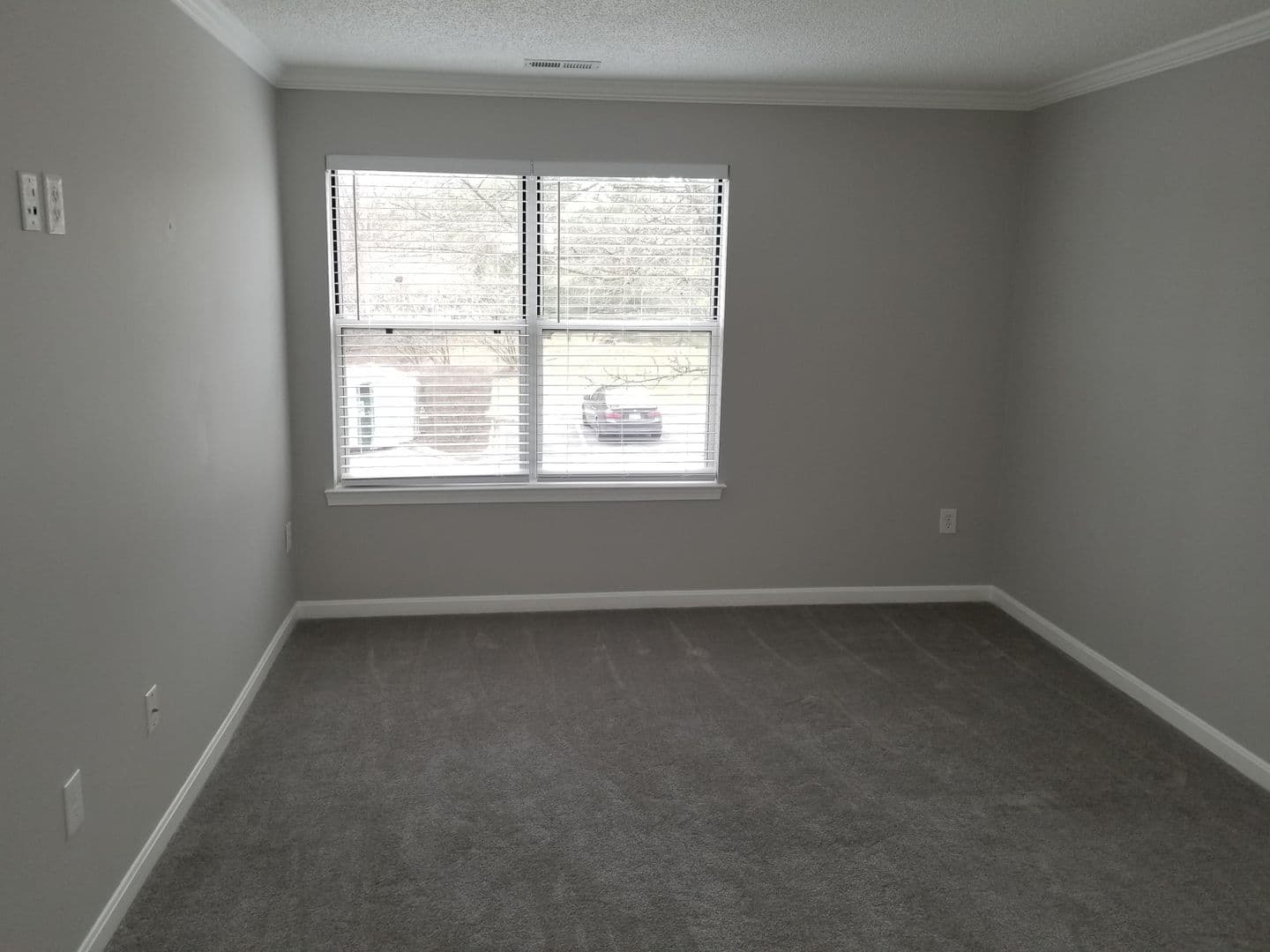 Silver Spring House: 2603 Camelback Lane