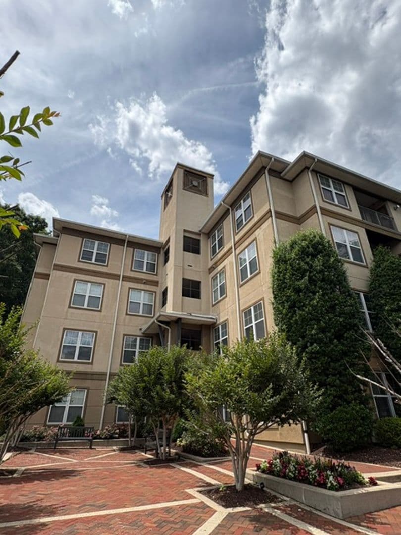 North Bethesda House: 11750 Old Georgetown Rd. #2301